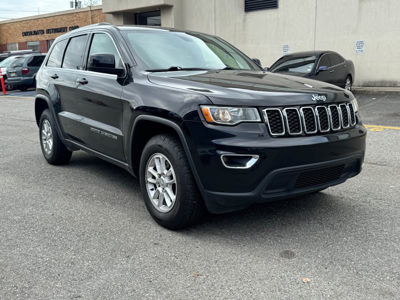 2018 Jeep Grand Cherokee - Laredo Sport Utility 4D