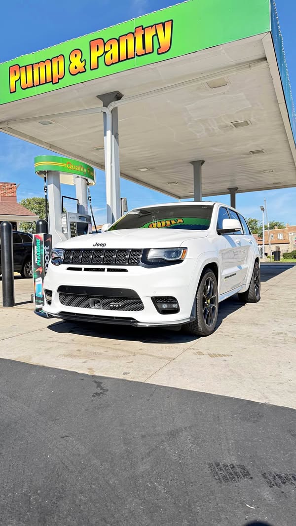 2019 Jeep Grand Cherokee - SRT8 Sport Utility 4D