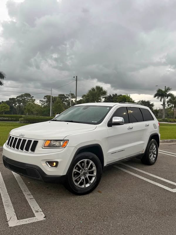 2015 Jeep Grand Cherokee - Limited Sport Utility 4D