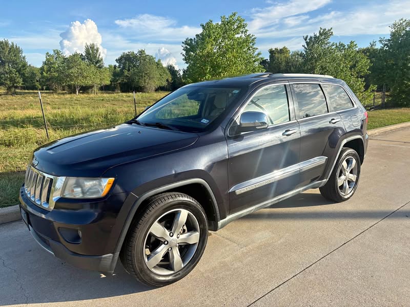 2011 Jeep Grand Cherokee - Laredo Sport Utility 4D