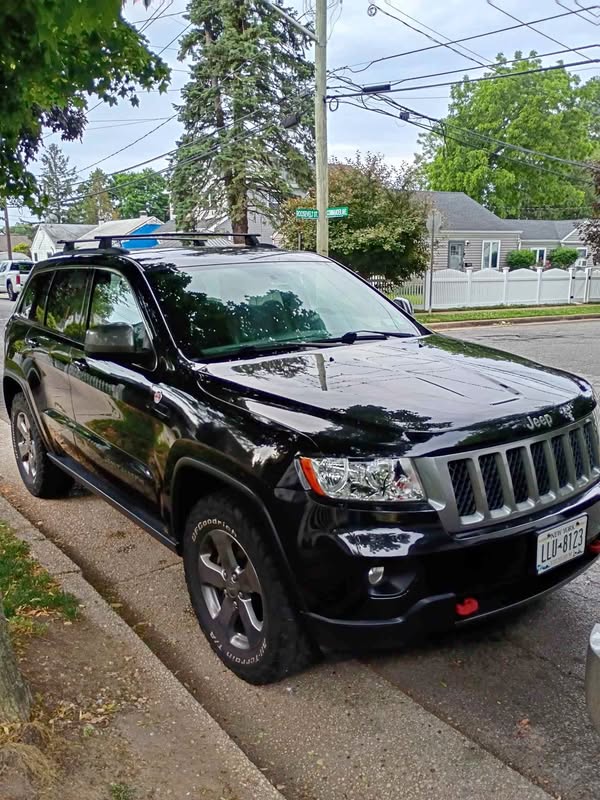 2013 Jeep Grand Cherokee - TrailHawk Sport Utility 4D
