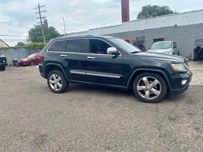 2012 Jeep Grand Cherokee - Overland Summit Sport Utility 4D