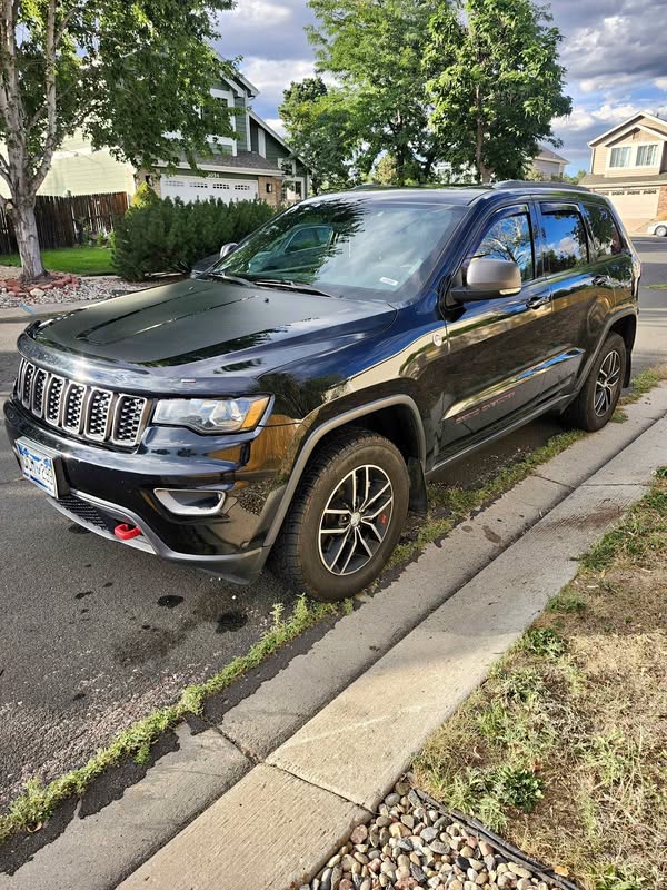 2017 Jeep Grand Cherokee - TrailHawk Sport Utility 4D