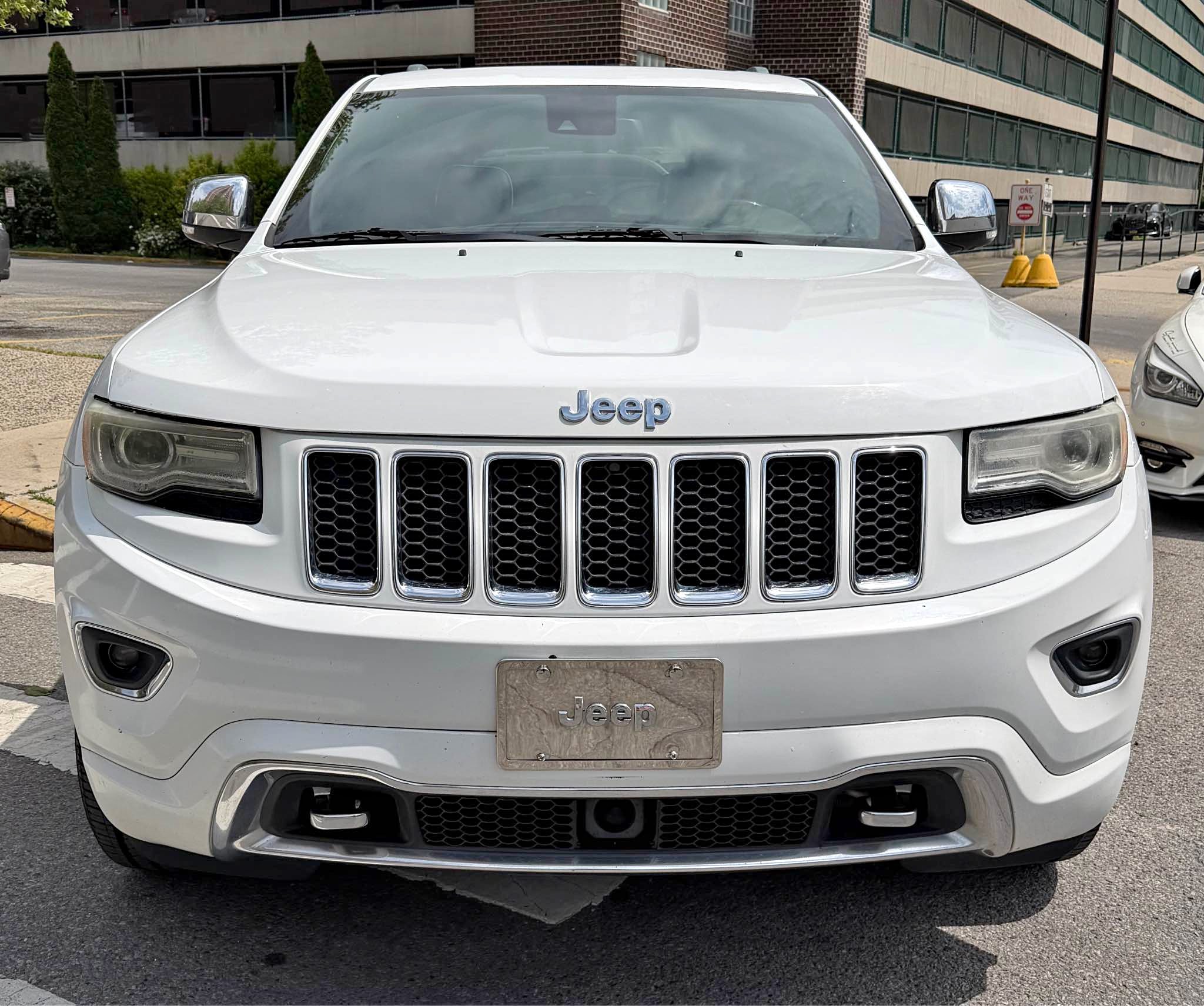 2014 Jeep Grand Cherokee - Overland Sport Utility 4D