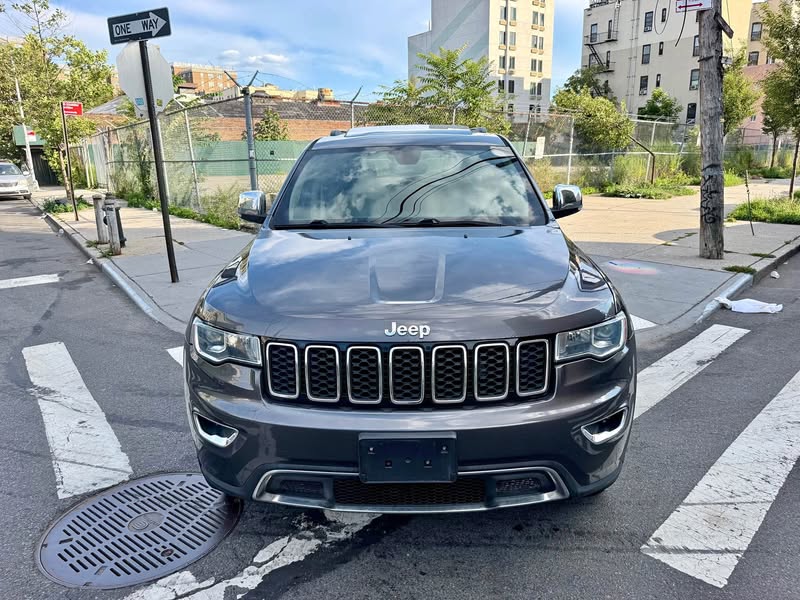 2018 Jeep Grand Cherokee - Limited Sport Utility 4D