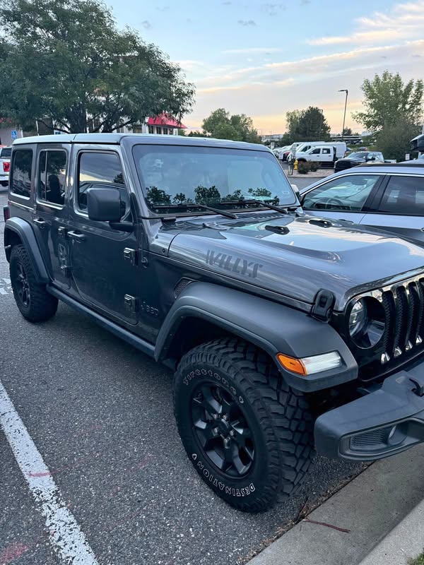 2021 Jeep Wrangler Unlimited - Willys Sport Utility 4D