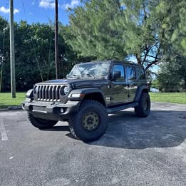 2020 Jeep WRANGLER
