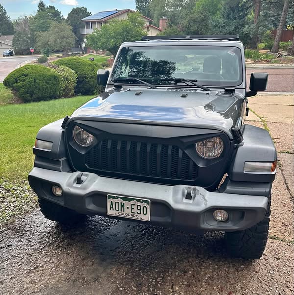 2018 Jeep Wrangler Unlimited - Sport S Sport Utility 4D