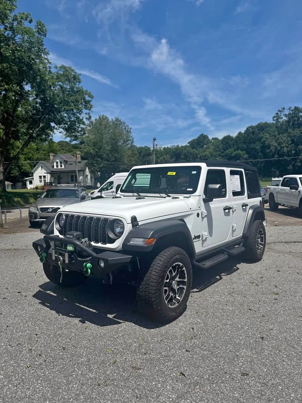 2024 Jeep Wrangler - Sport