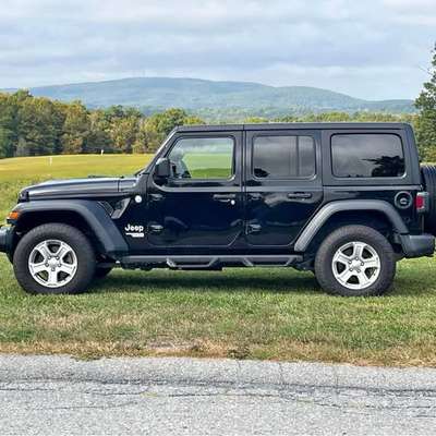 2019 Jeep Wrangler Unlimited - Sport S Sport Utility 4D