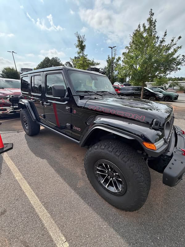 2025 Jeep Wrangler Unlimited - Rubicon Recon Sport Utility 4D