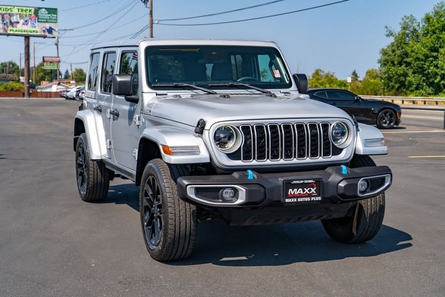 2024 Jeep Wrangler Sahara 4xe