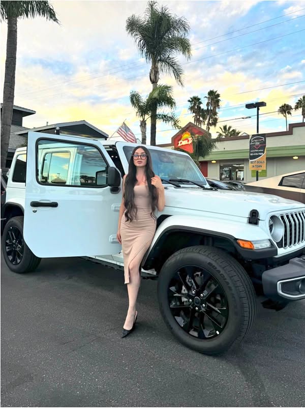 2021 Jeep Wrangler - Sport