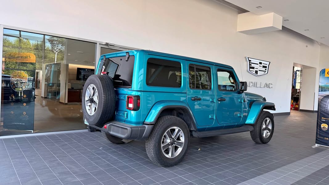 2020 Jeep Wrangler Unlimited - Sahara Sport Utility 4D