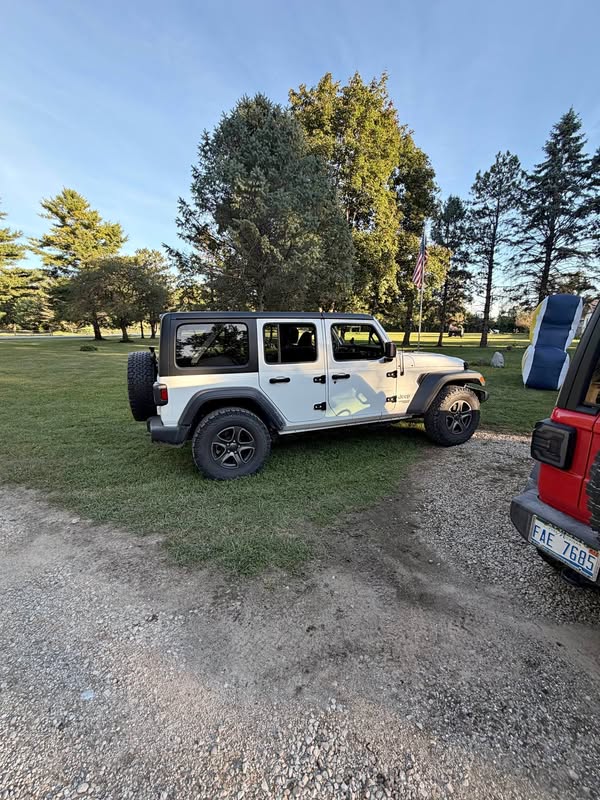 2018 Jeep Wrangler Unlimited - Sport S Sport Utility 4D