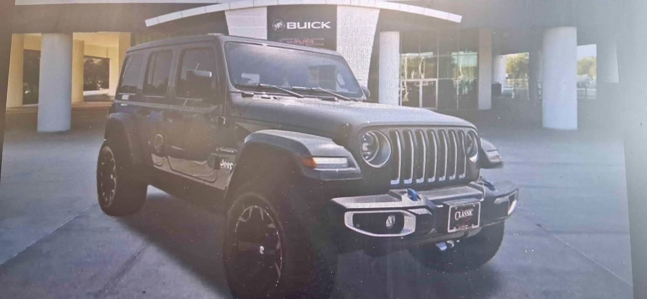 2023 Jeep Wrangler - Sahara Sport Utility 4D