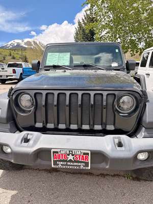 2018 Jeep Wrangler - Sport