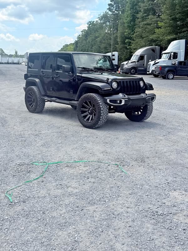 2018 Jeep Wrangler - Sahara Sport Utility 4D