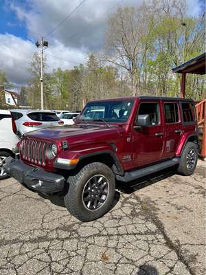 2021 Jeep Wrangler Unlimited - Sahara Sport Utility 4D