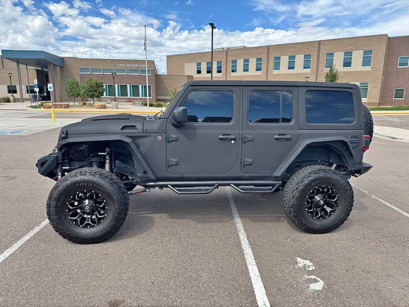 2020 Jeep Wrangler Unlimited - Sahara Sport Utility 4D