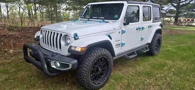 2018 Jeep Wrangler Unlimited - Sahara Sport Utility 4D