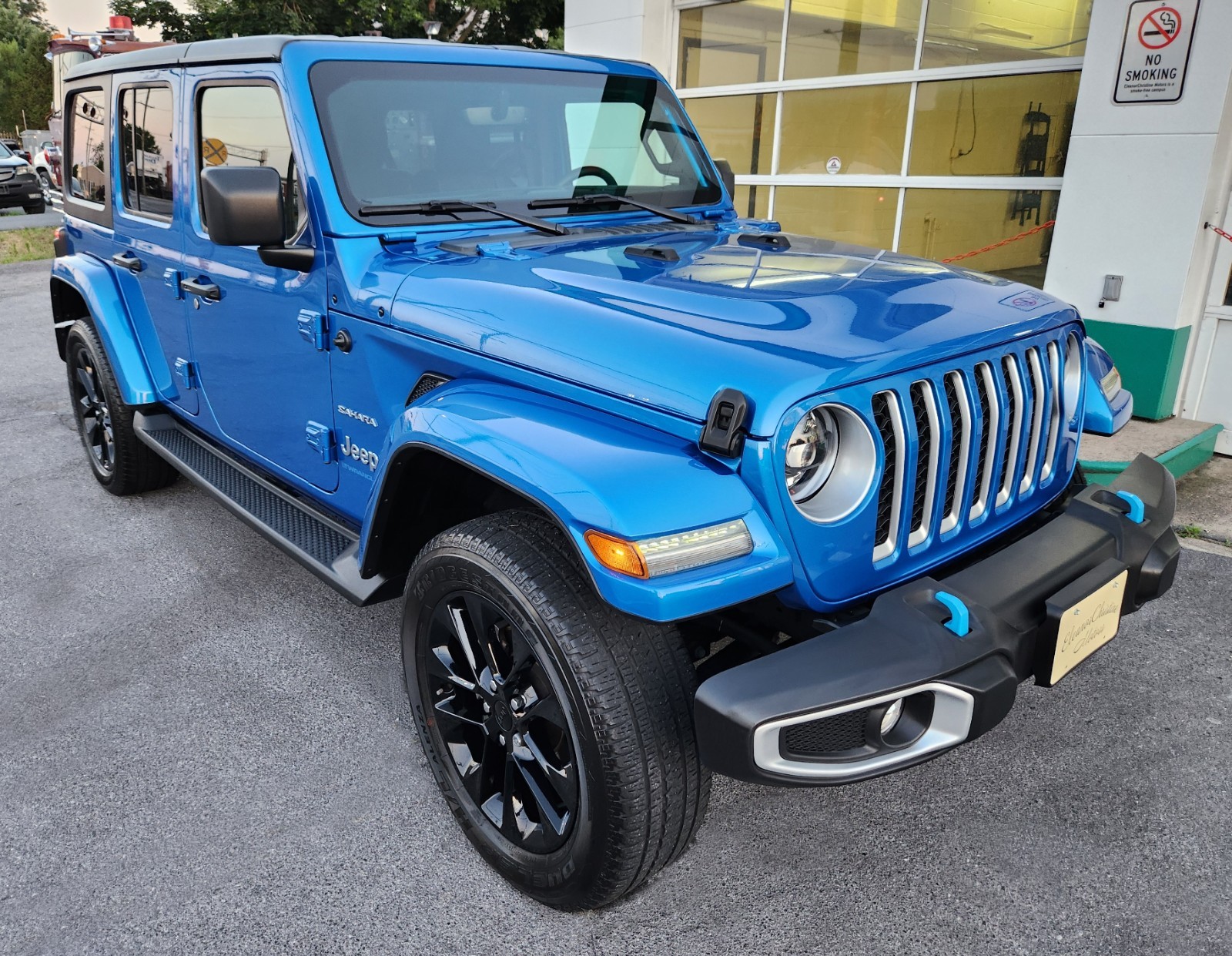 2023 Jeep Wrangler SAHARA 4XE