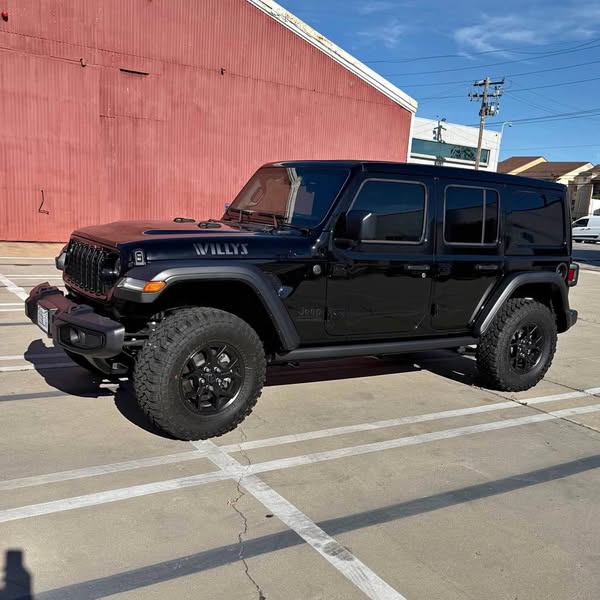 2025 Jeep Wrangler - Willys Sport Utility 4D