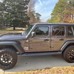 2018 Jeep wrangler sport s