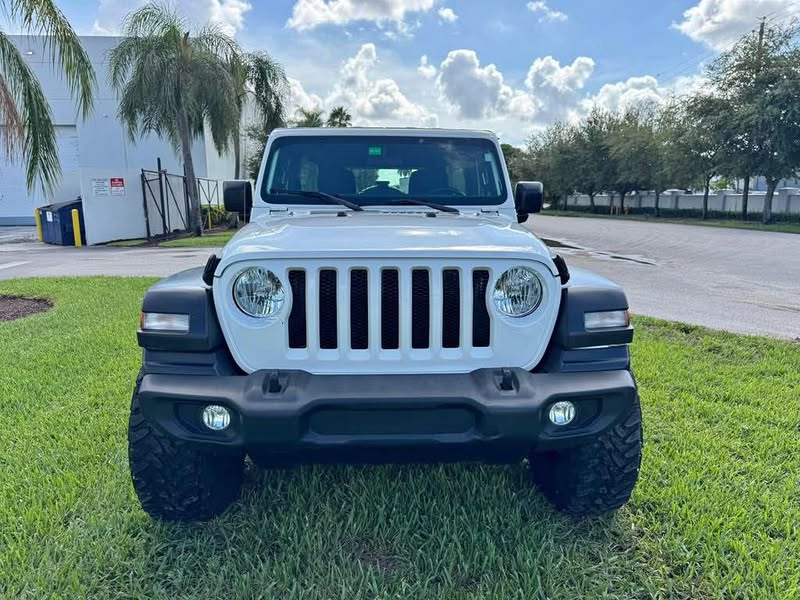 2020 Jeep Wrangler - SPORT