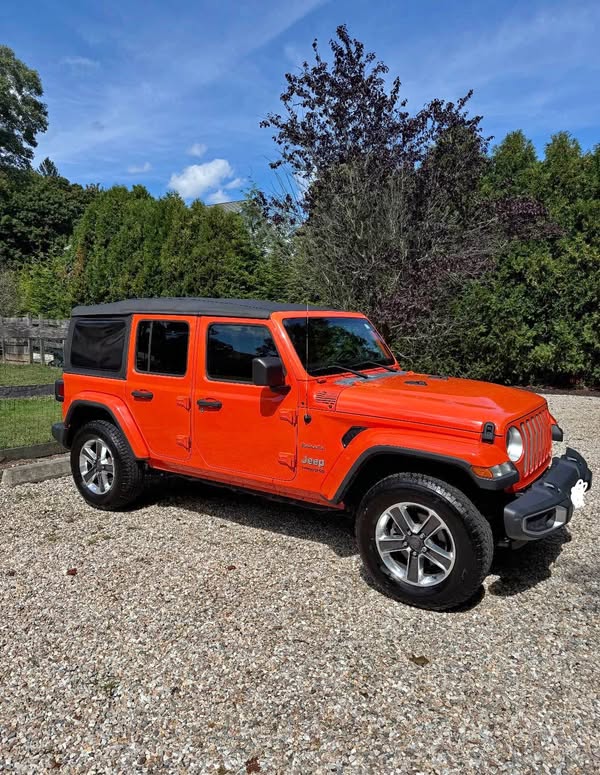 2018 Jeep Wrangler Unlimited - Sahara Sport Utility 4D