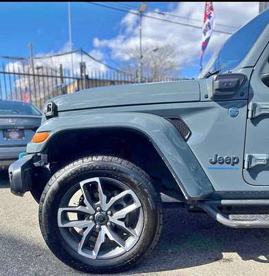 2024 Jeep Wrangler 4xe - Sport s