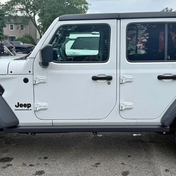 2024 Jeep Wrangler 4-Door Willys 4x4