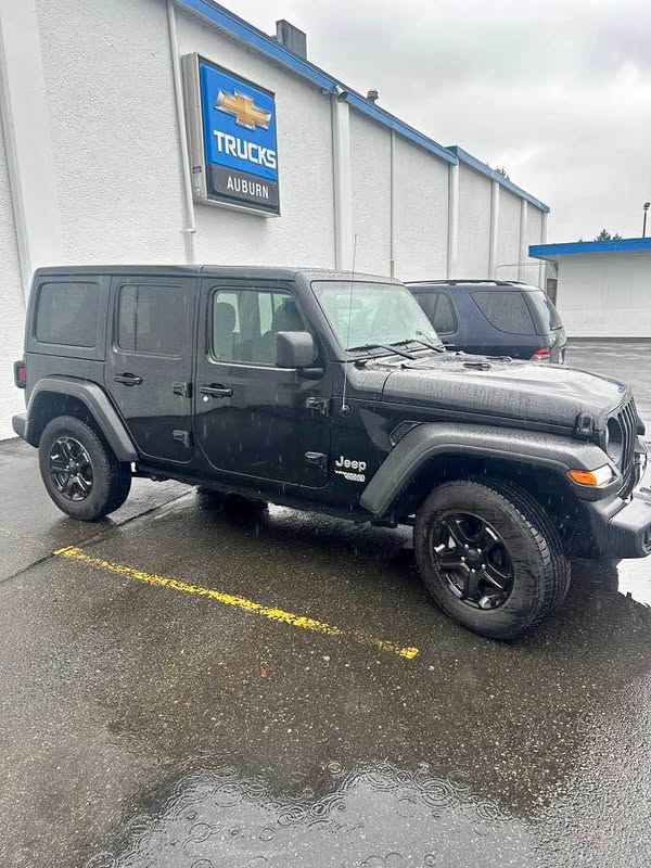2021 Jeep Wrangler - \