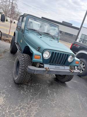 1997 Jeep Wrangler - Off road