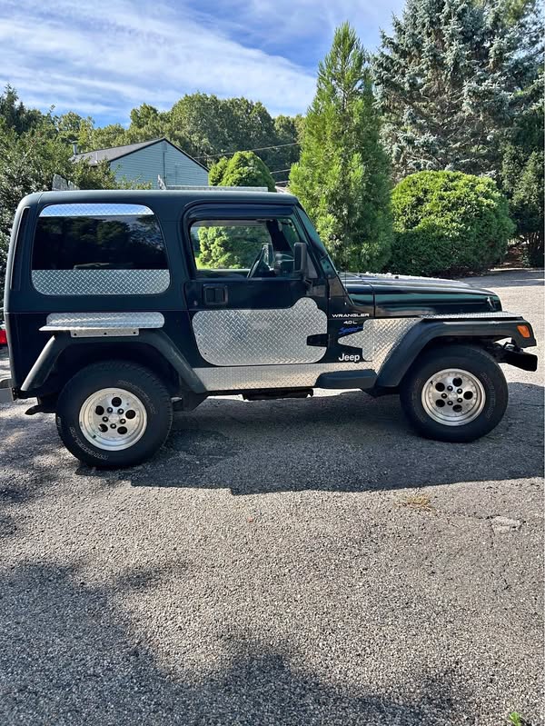1998 Jeep Wrangler - S Sport Utility