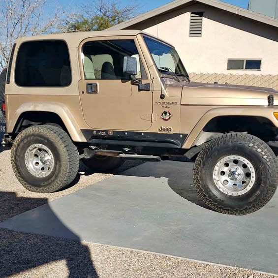2000 Jeep Wrangler - Sahara Sport Utility 2D