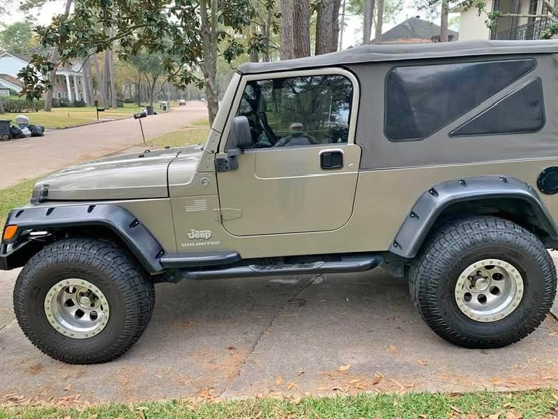 2006 Jeep Wrangler Unlimited 4xe - S e