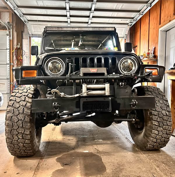 2001 Jeep Wrangler - Sahara Sport Utility 2D