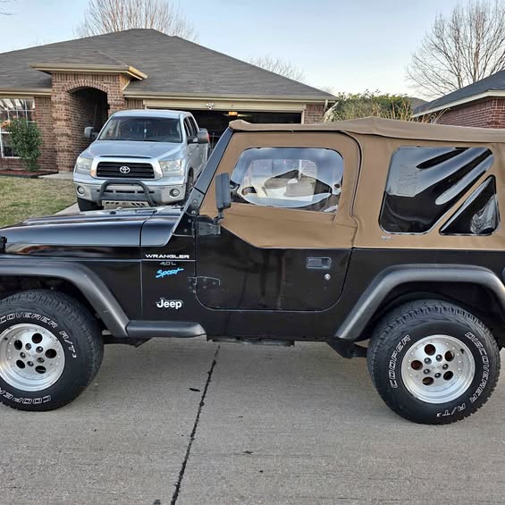 1998 Jeep Wrangler S Sport Utility 2D
