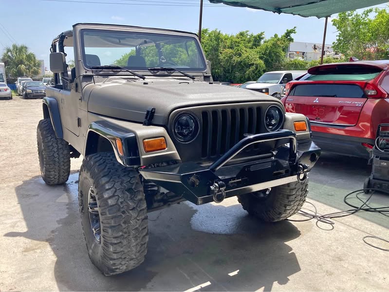 1997 Jeep Wrangler - Coupe
