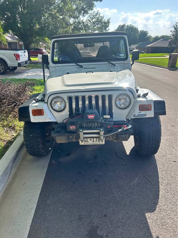 2000 Jeep Wrangler - Sport