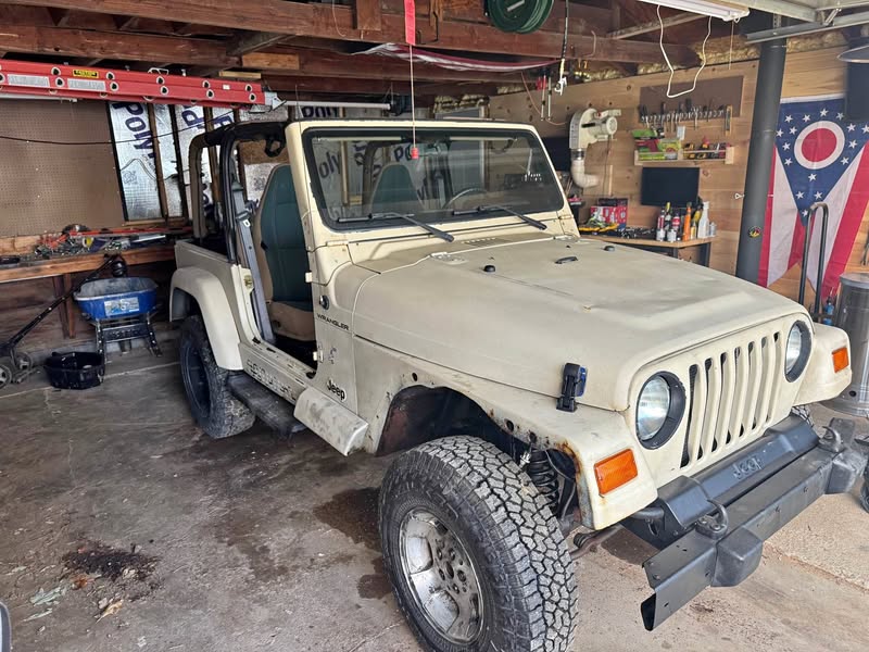 2000 Jeep Wrangler - Sahara Sport Utility 2D