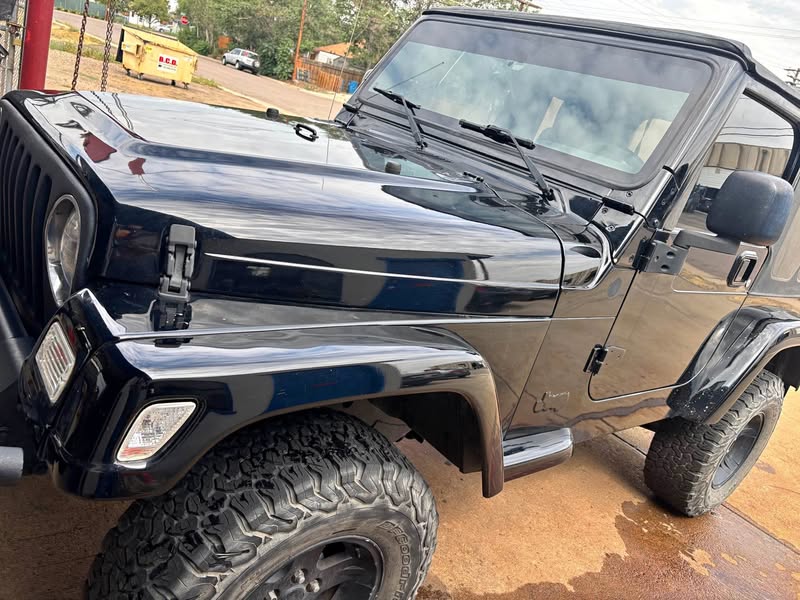 2004 Jeep Wrangler - Sahara Sport Utility 2D