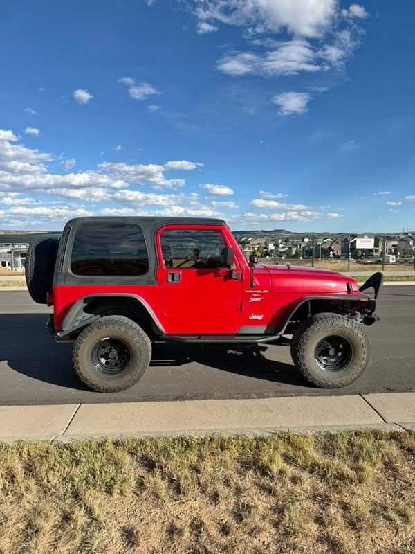 2001 Jeep wrangler tj sport \u2013 4.0l \u2013 5-speed manual \u2013 rebuilt engine