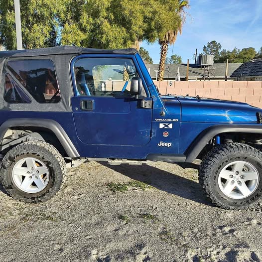 2002 2002 Jeep Wrangler - X Sport Utility 2D