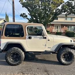 2002 Jeep WRANGLER
