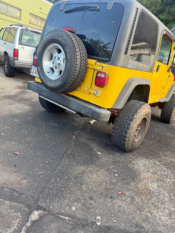 2000 Jeep Wrangler 4xe - Sport S 4xe Sport Utility 4D