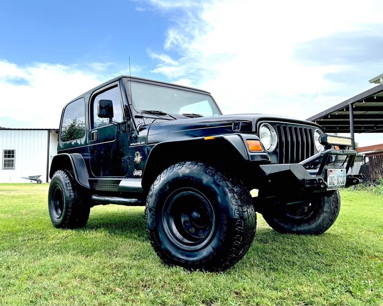 2002 Jeep Wrangler - Sahara Sport Utility 2D