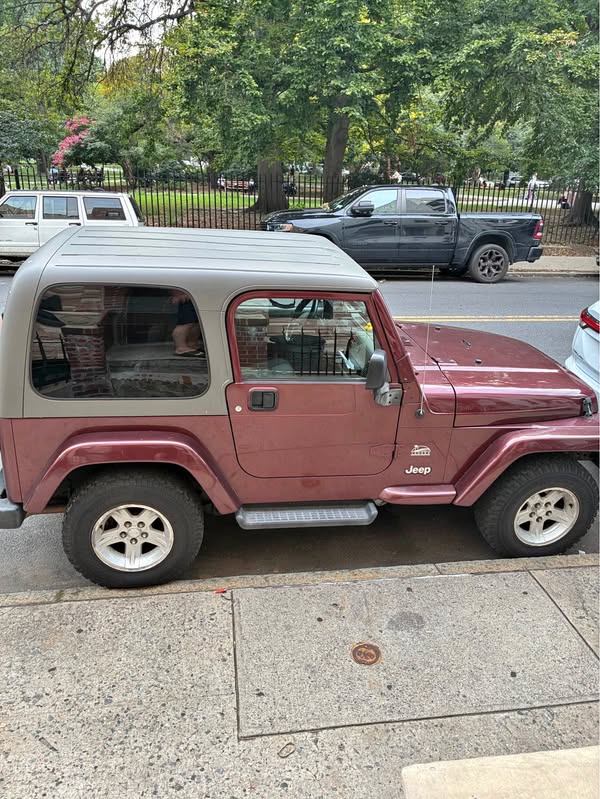 2004 Jeep Wrangler - Sahara Sport Utility 4D