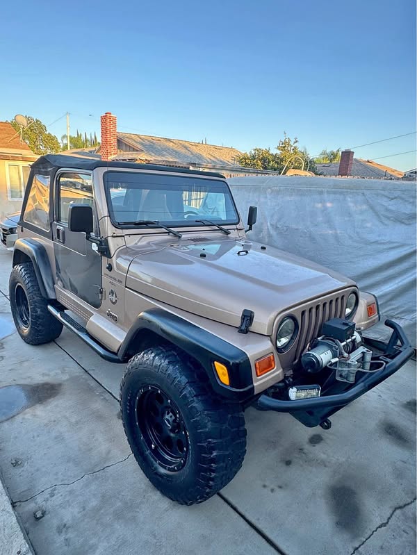 2000 Jeep Wrangler 4xe Sahara 4xe Sport Utility 4D